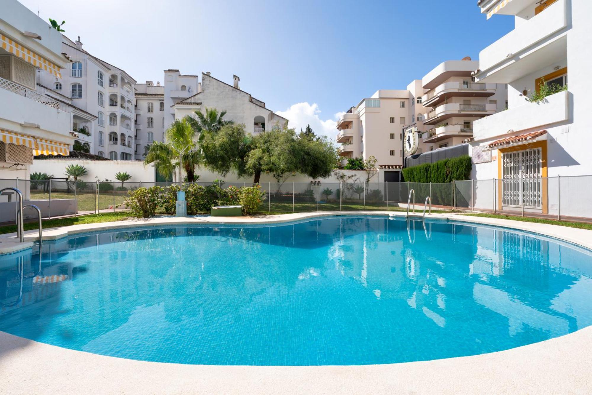 Apartamento 4br Penthouse W Pool & Parking 500m From The *
